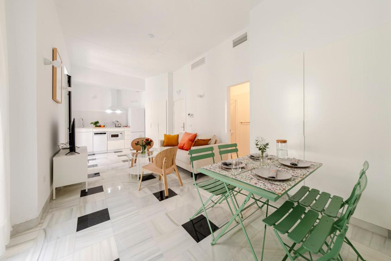 Aurora Terrace Apartments セビリア エクステリア 写真