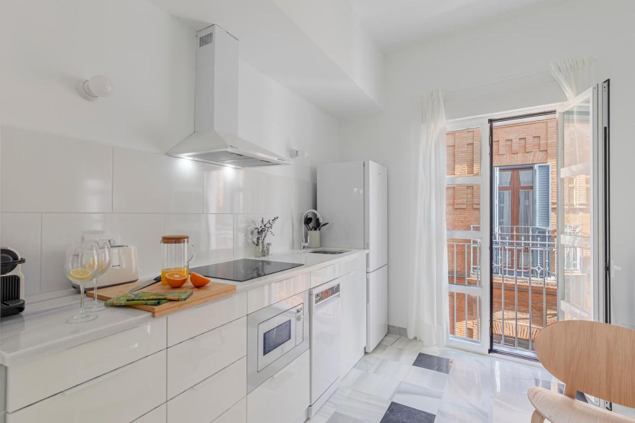 Aurora Terrace Apartments セビリア エクステリア 写真